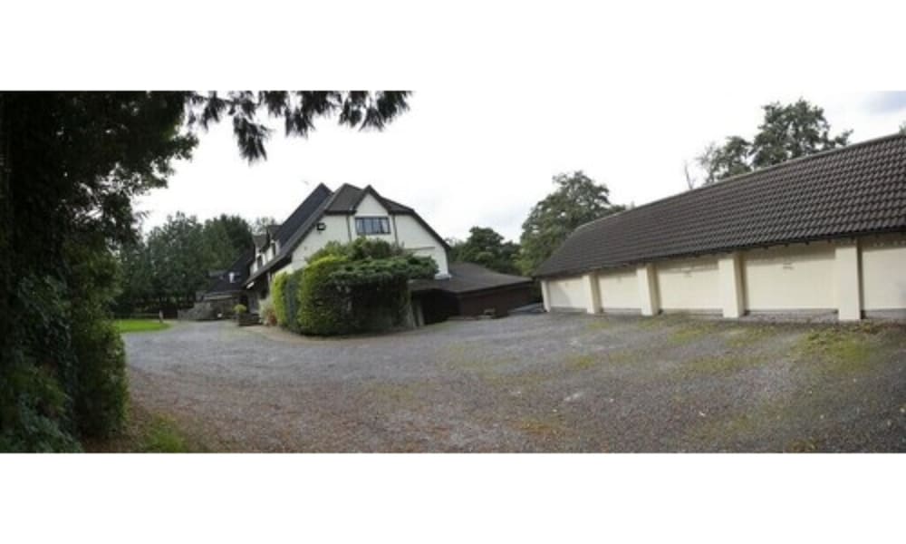 ewenny farm guesthouse