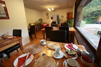 ewenny farm guesthouse