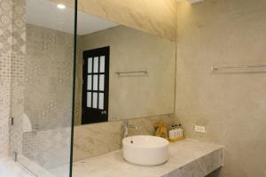 vayna boutique koh chang