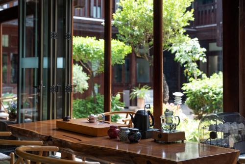 lijiang hotel junpoxuan