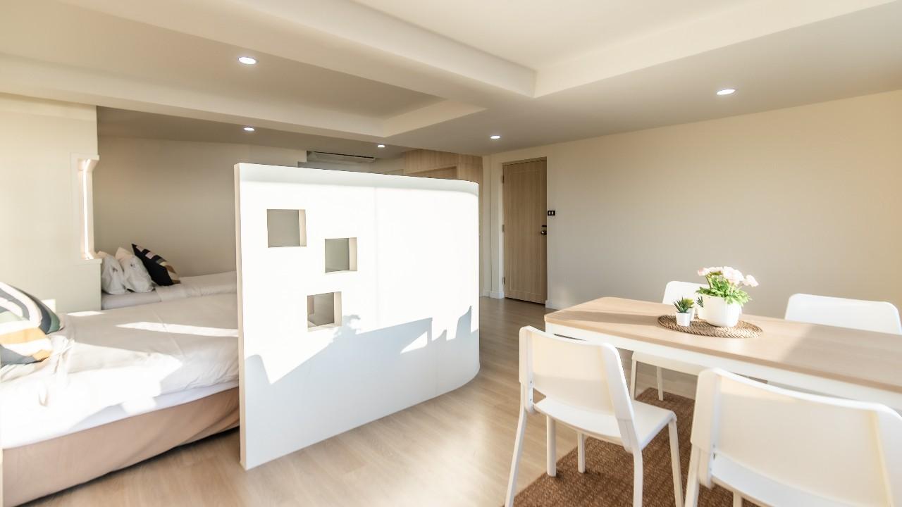 bangsaen villa hotel