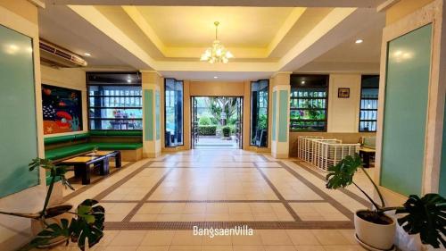 bangsaen villa hotel