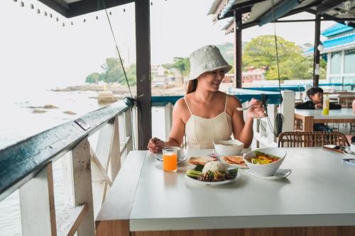 bangsaen villa hotel