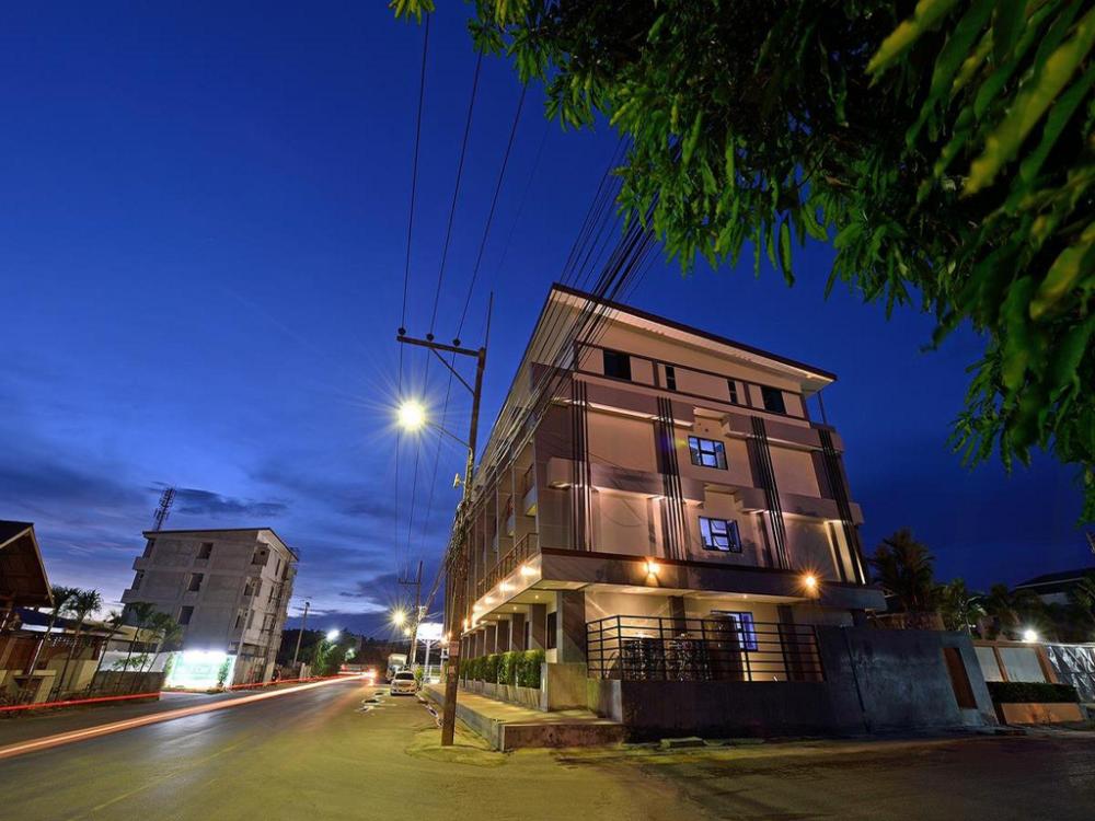 riverside hotel