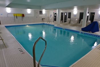 Holiday Inn Express & Suites Monroe By Ihg,La Salle>>Grosse Ile,3 star