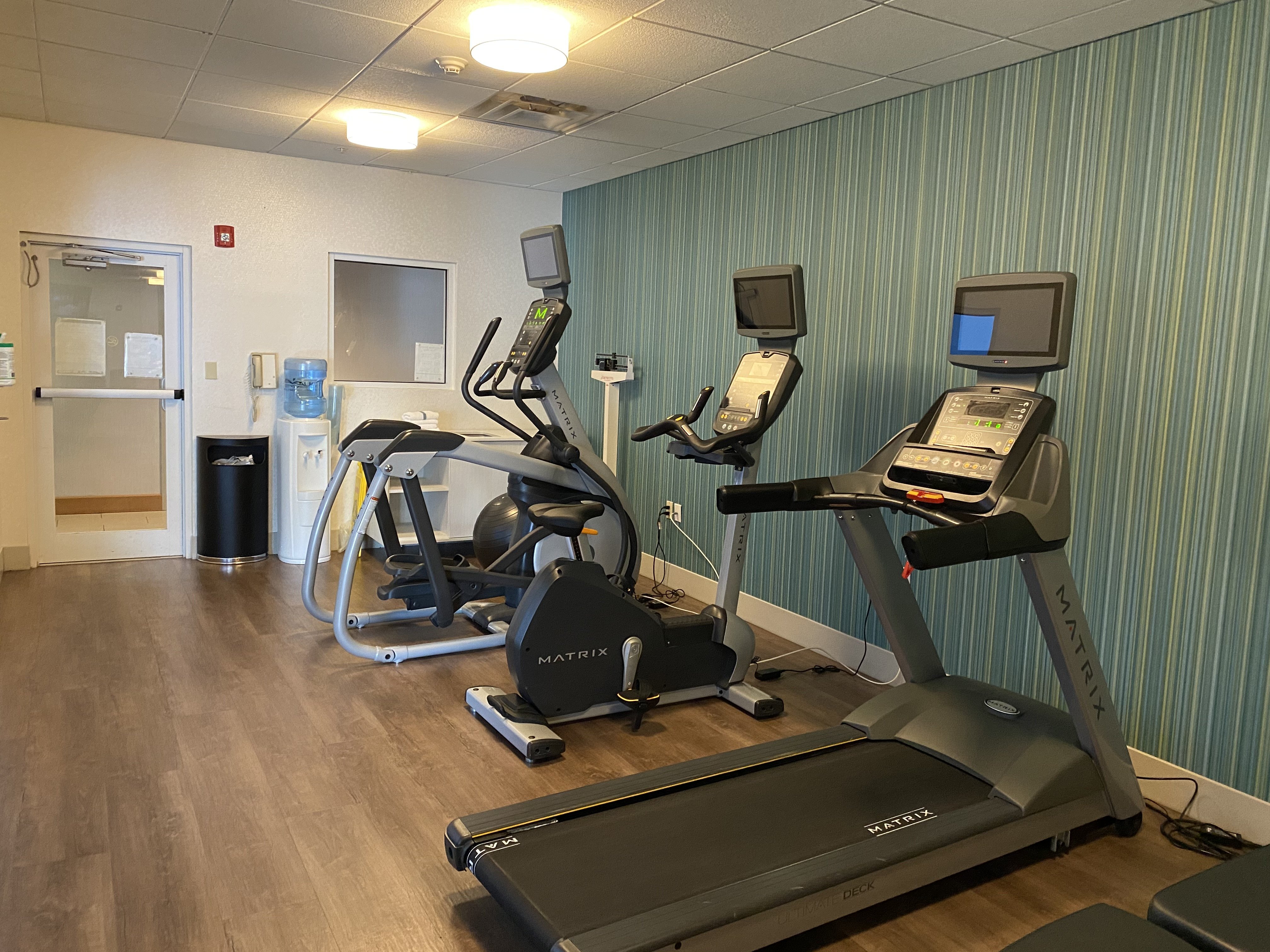 holiday inn express and suites indianapolis north