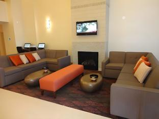 holiday inn express and suites indianapolis north
