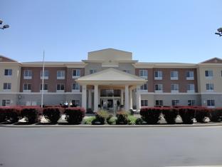 holiday inn express and suites indianapolis north