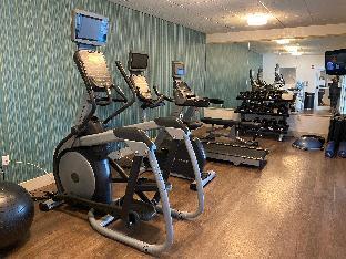 holiday inn express and suites indianapolis north