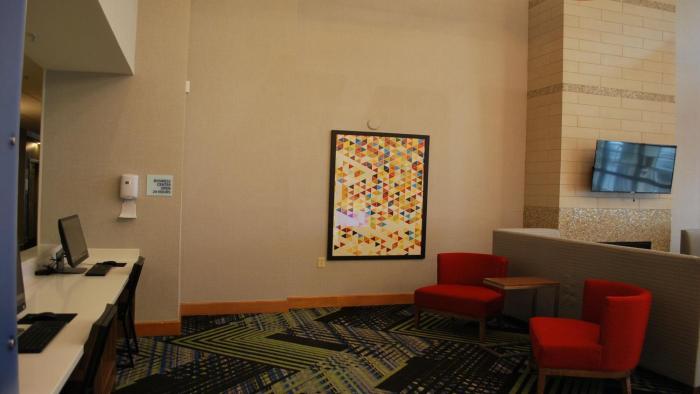holiday inn express and suites indianapolis north