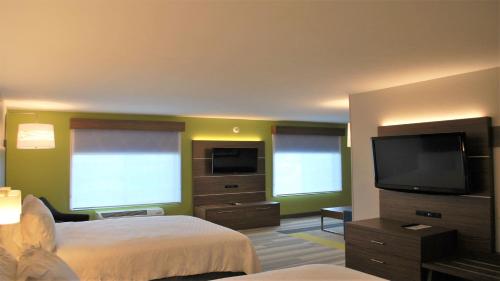 holiday inn express and suites indianapolis north
