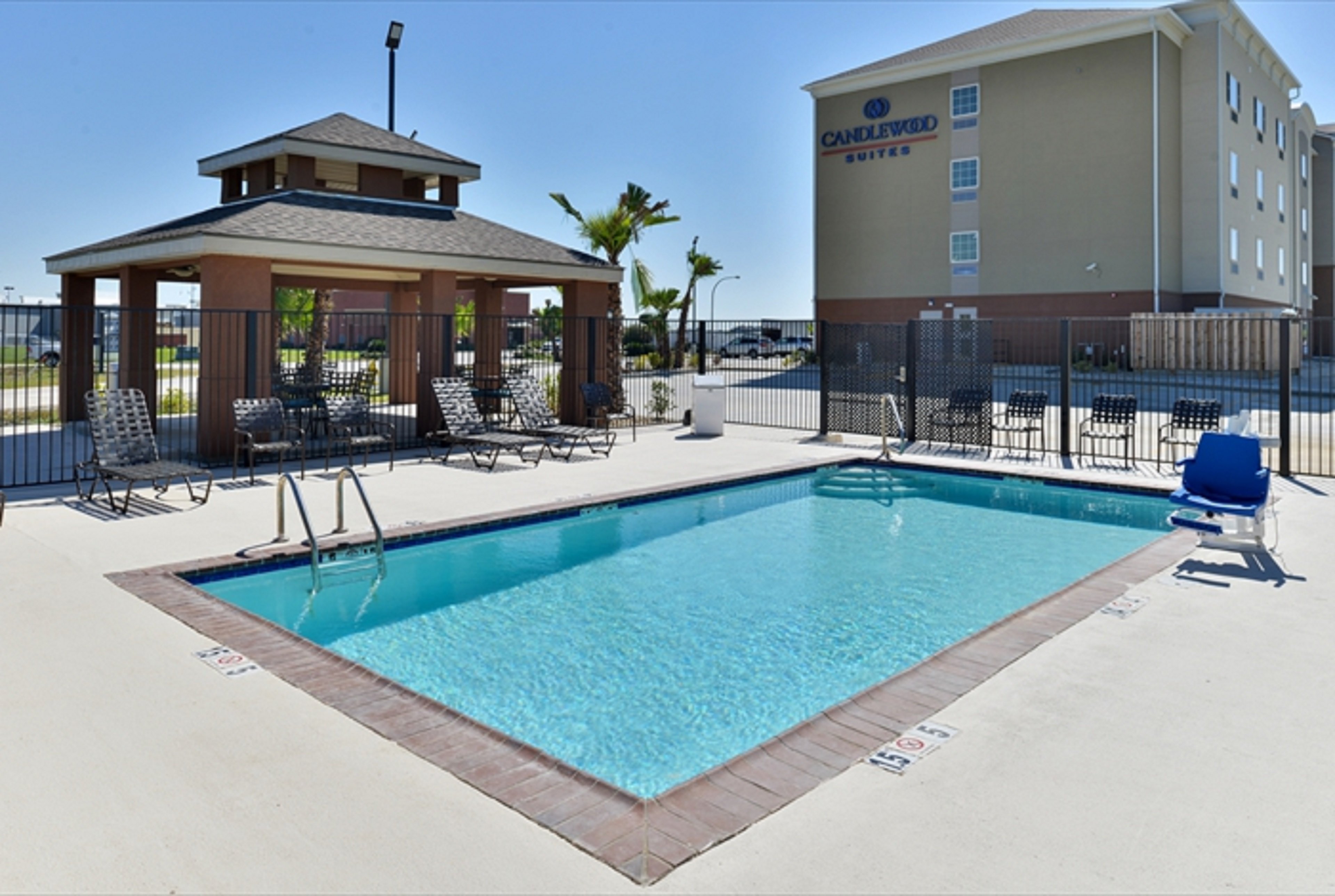 candlewood suites houma by ihg