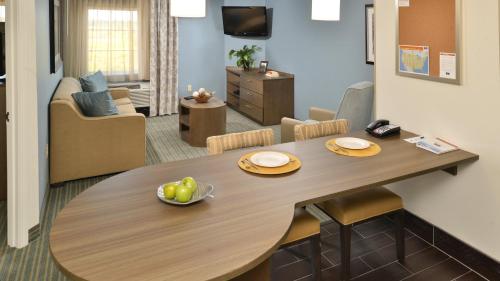 candlewood suites houma by ihg