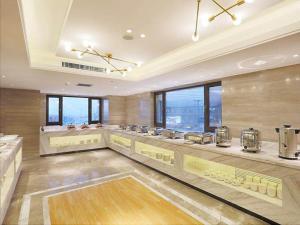 kyriad marvelous hotel haerbin west high speed railway station wanda