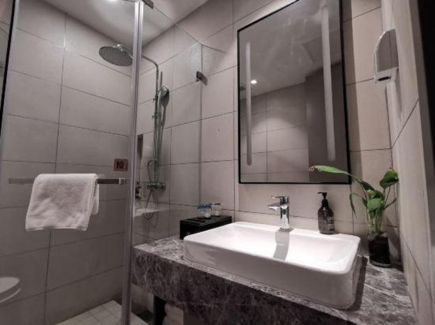 home inn selected