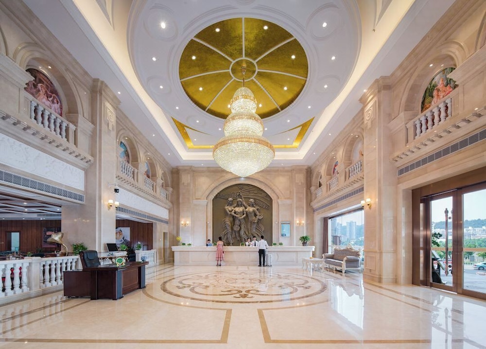 vienna international hotel zhangjiajie high speed railway station