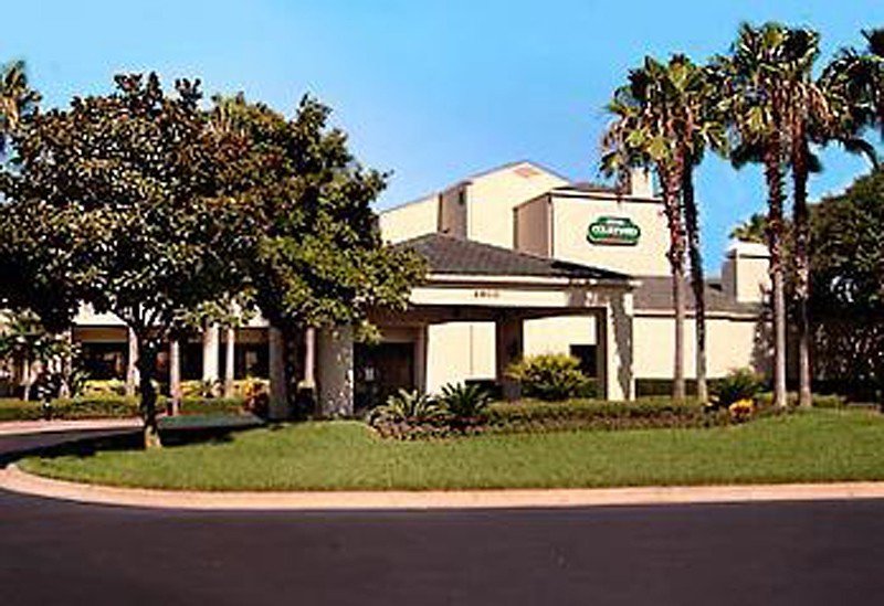courtyard by marriott orlando international dr conv cntr