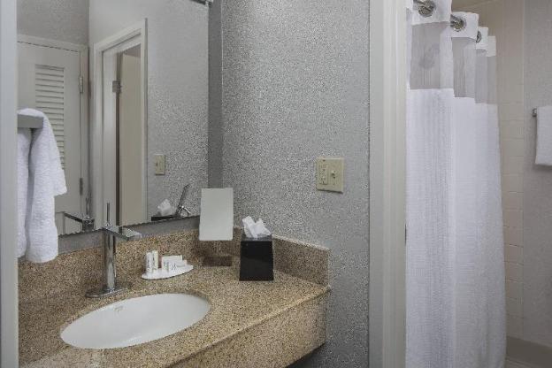 courtyard by marriott orlando international dr conv cntr