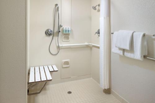 courtyard by marriott orlando international dr conv cntr