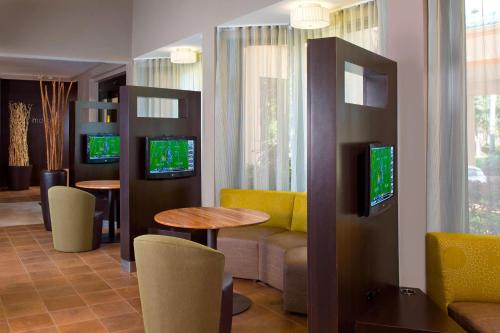 courtyard by marriott orlando international dr conv cntr