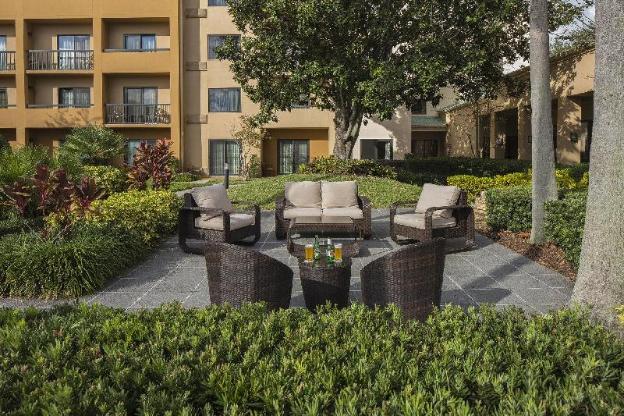 courtyard by marriott orlando international dr conv cntr