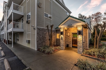 hometowne studios by red roof orlando casselberry