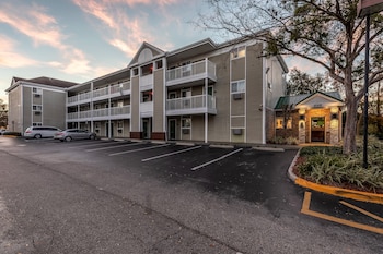 hometowne studios by red roof orlando casselberry