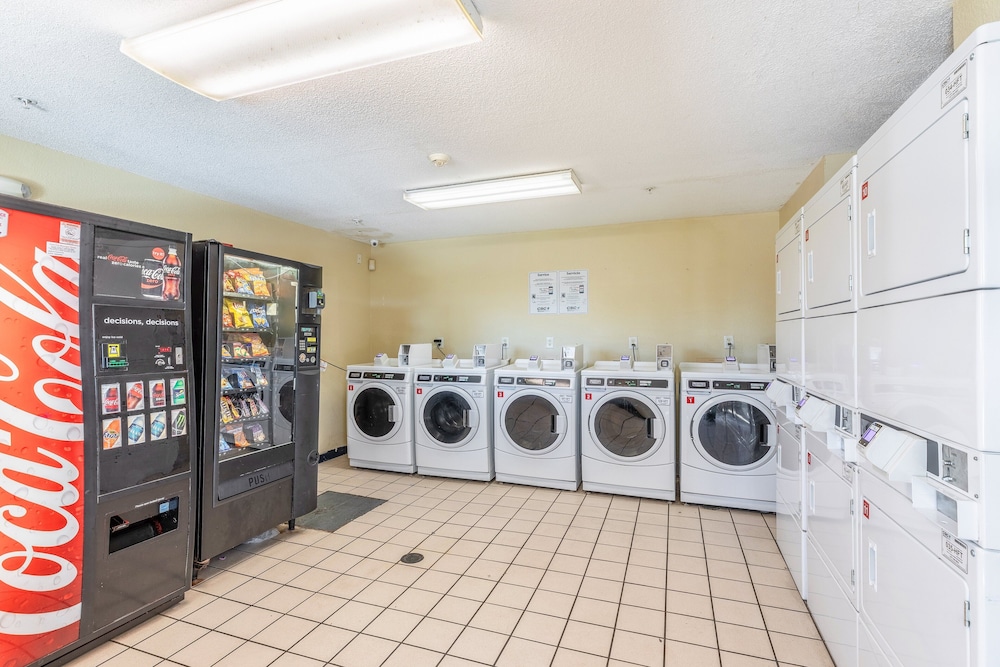 hometowne studios by red roof orlando casselberry