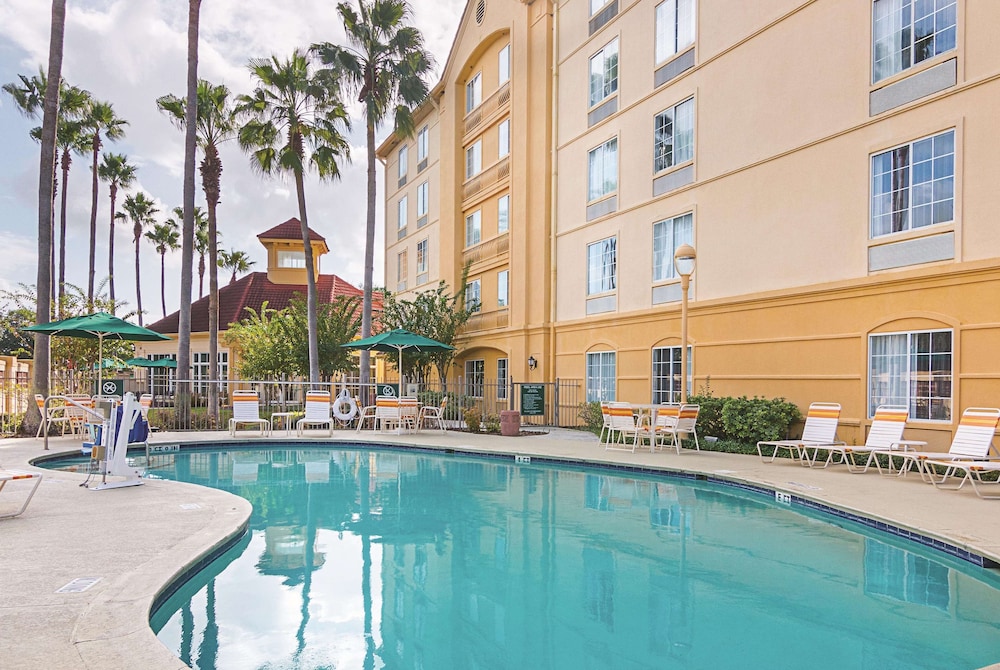la quinta inn and suites by wyndham orlando airport north