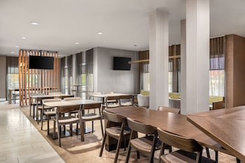 springhill suites by marriott bolingbrook