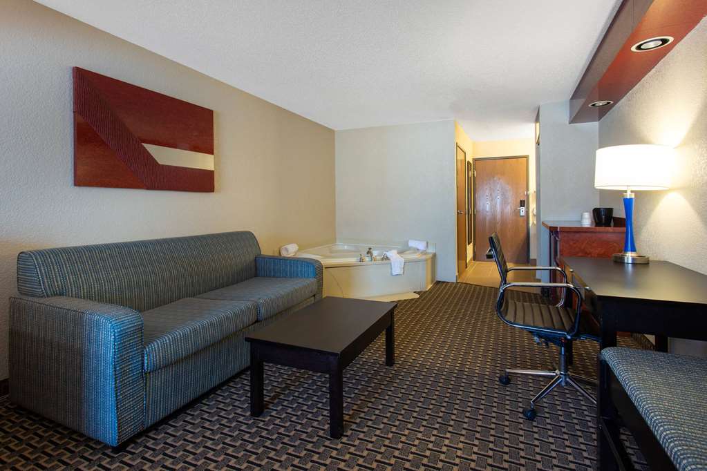 ramada by wyndham glendale heights lombard