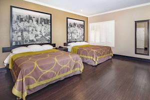 super 8 by wyndham north hollywood