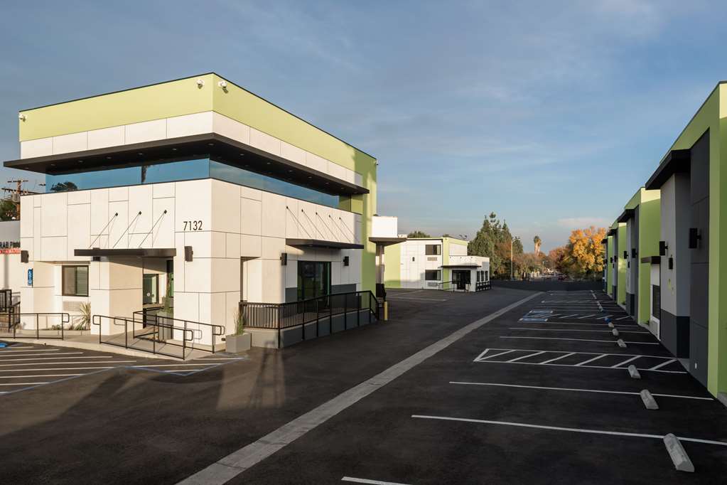 motel 6 canoga park