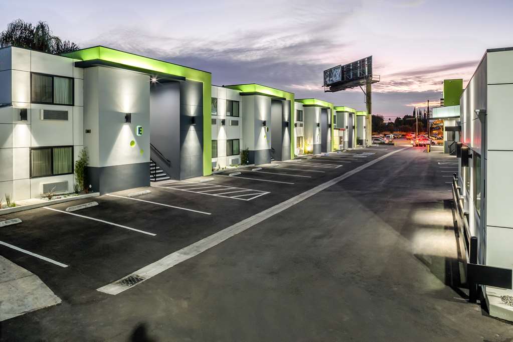 motel 6 canoga park