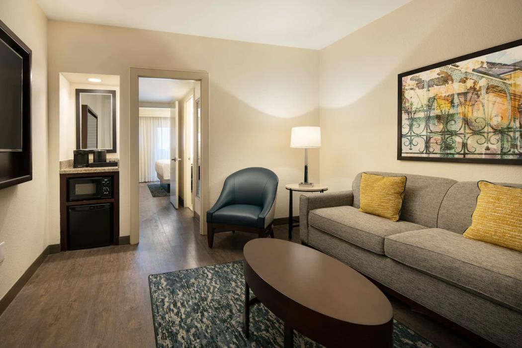 embassy suites by hilton new orleans
