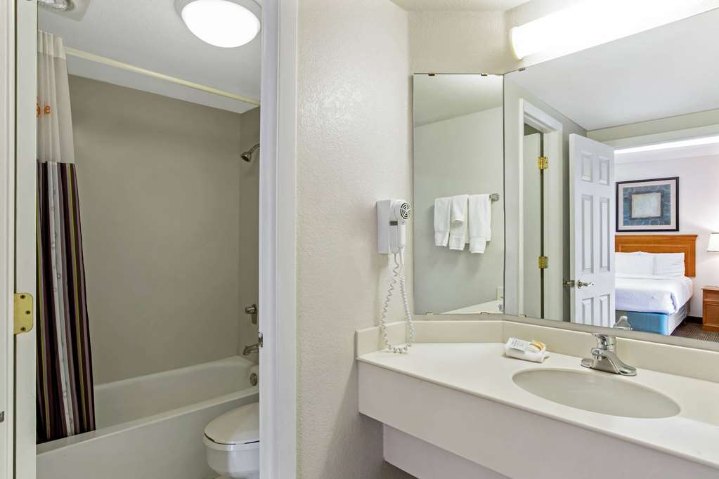 la quinta inn by wyndham denver northglenn