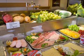 Acora Hotel Und Wohnen Duesseldorf,,3 star