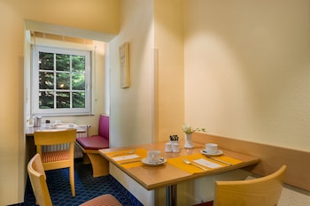 acora hotel und wohnen duesseldorf