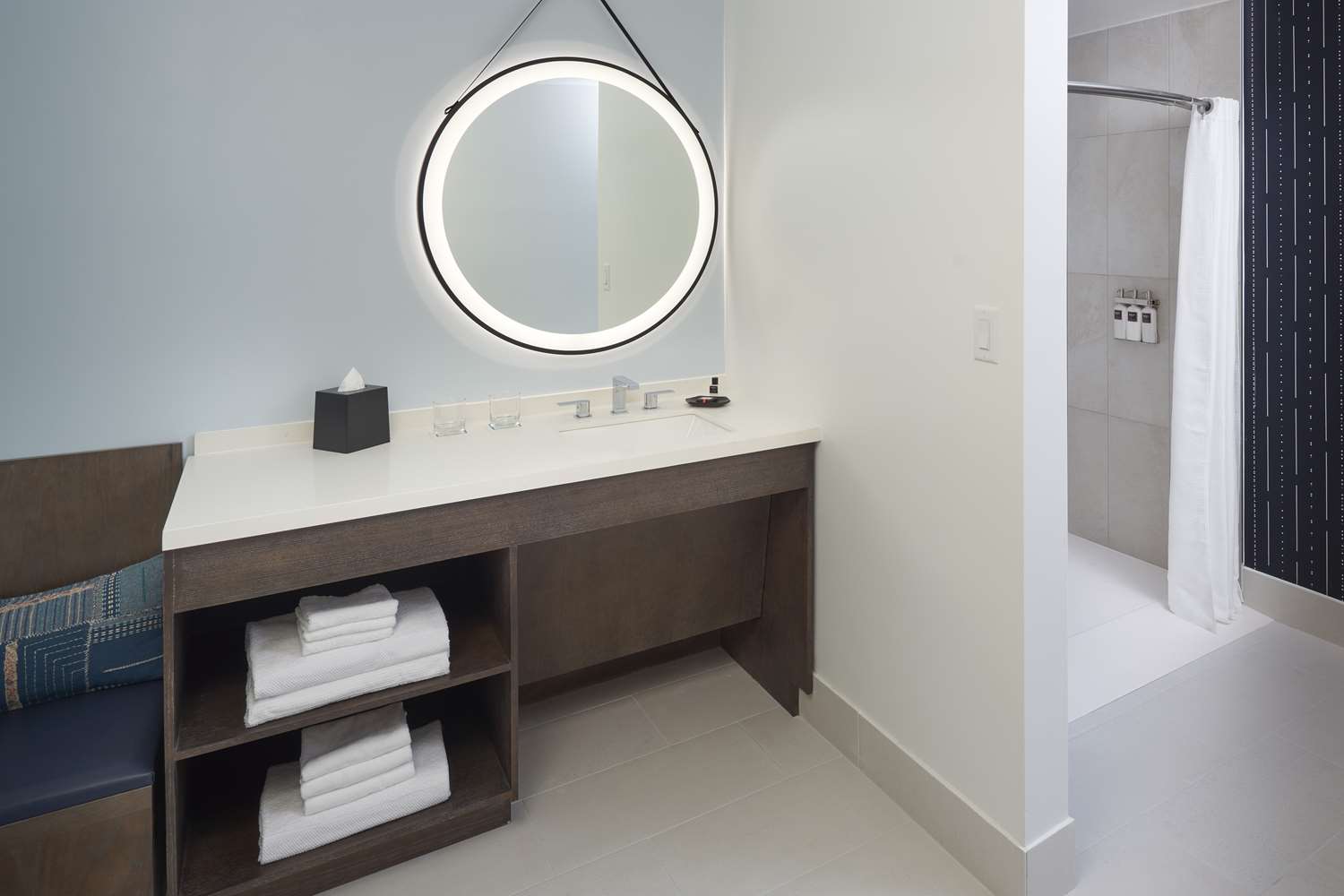 the chifley houston tapestry collection by hilton