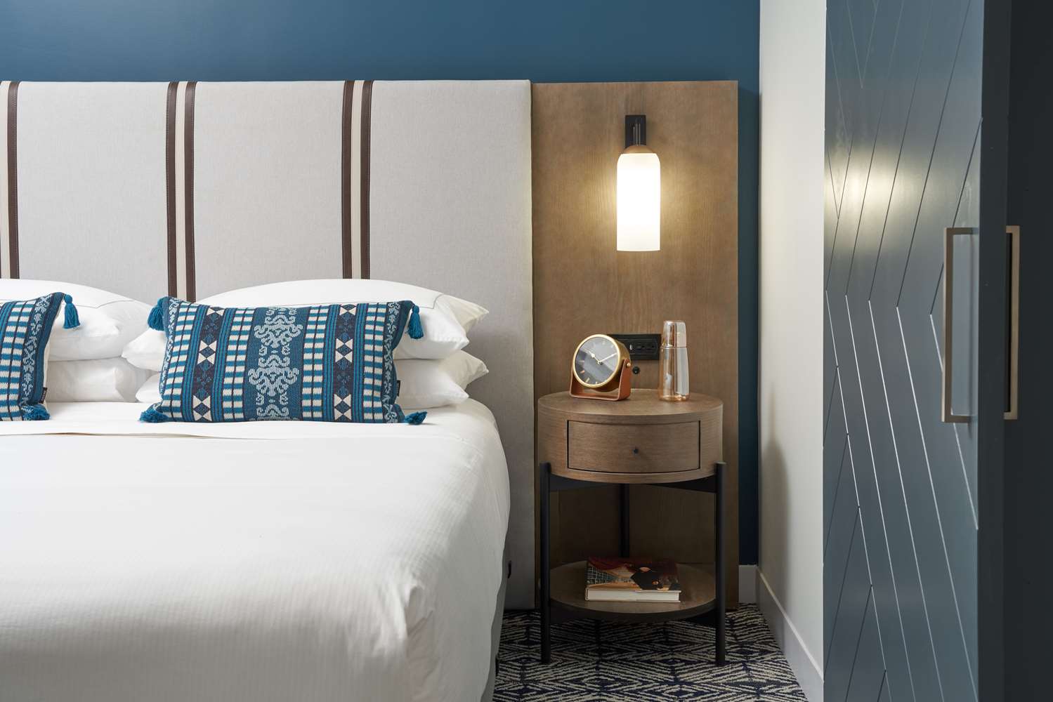 the chifley houston tapestry collection by hilton