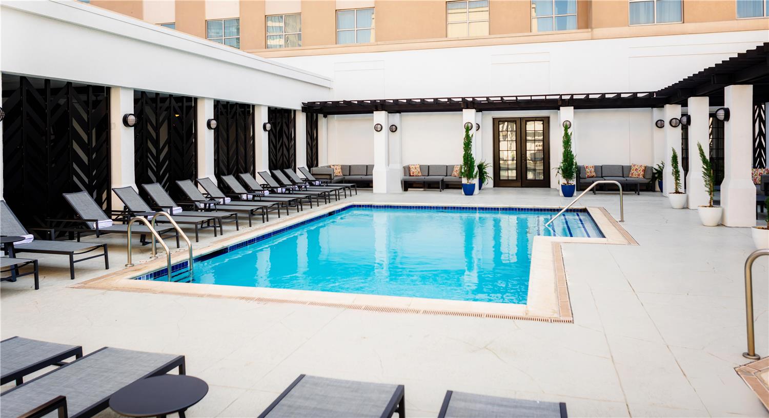 the chifley houston tapestry collection by hilton