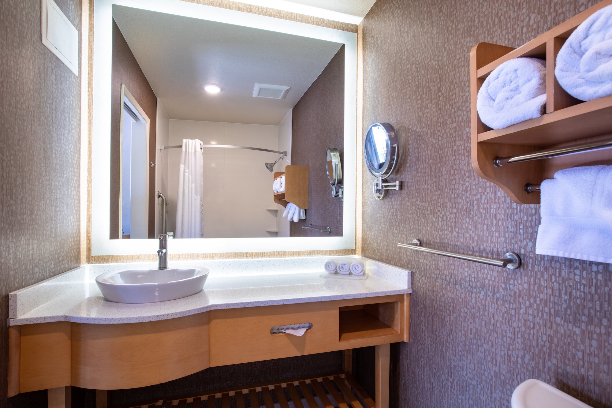 holiday inn express monterey cannery row by ihg