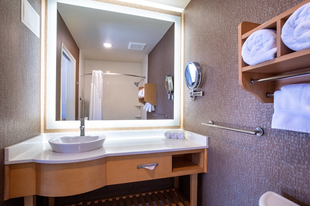 holiday inn express monterey cannery row by ihg
