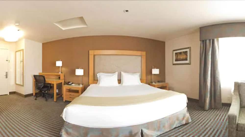 holiday inn express monterey cannery row by ihg