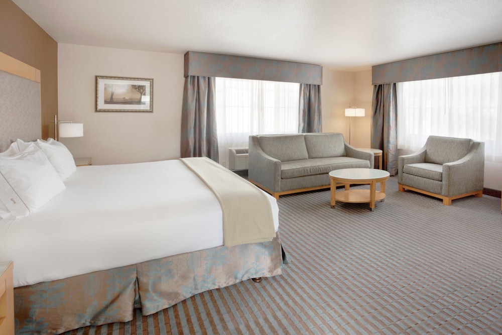 holiday inn express monterey cannery row by ihg