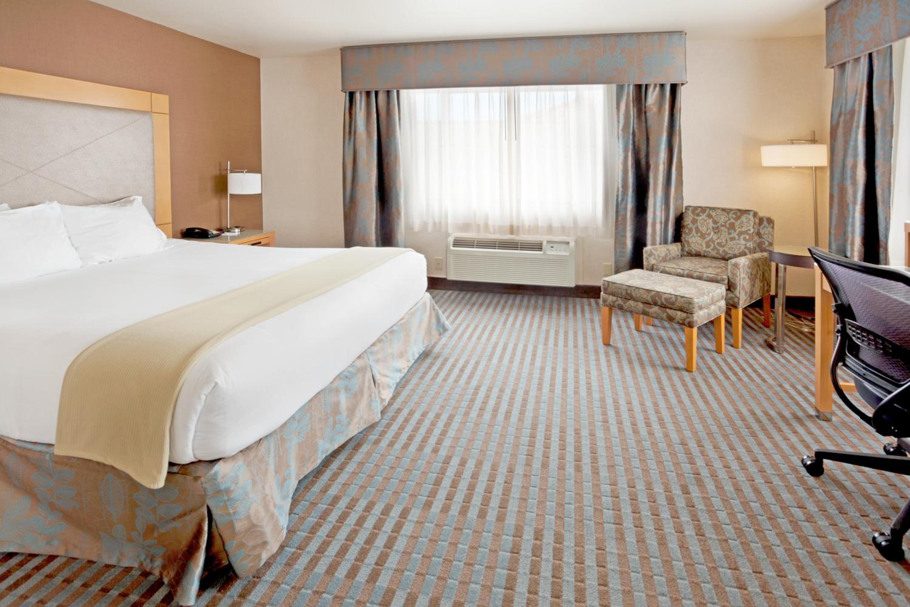 holiday inn express monterey cannery row by ihg