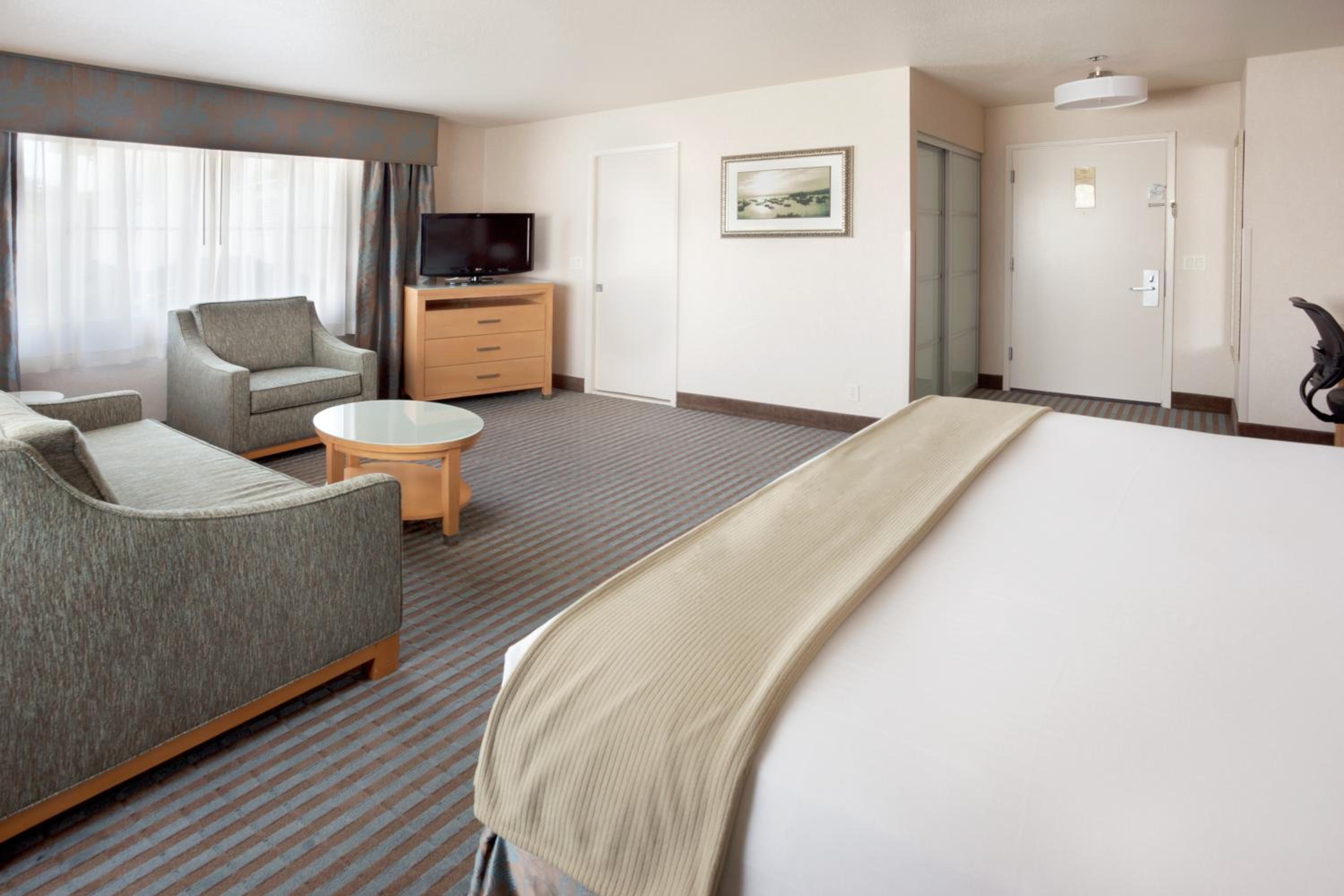 holiday inn express monterey cannery row by ihg