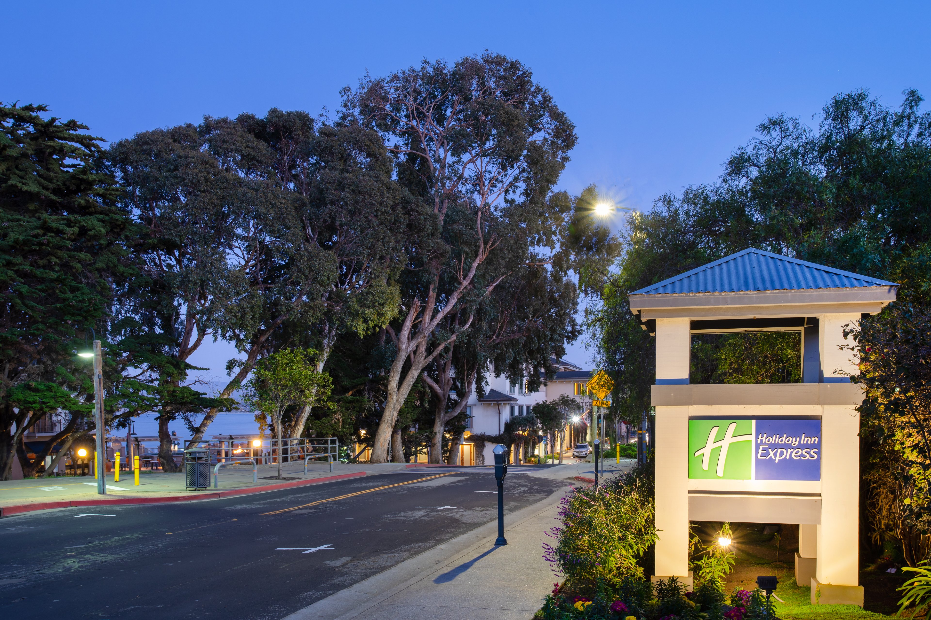 holiday inn express monterey cannery row by ihg