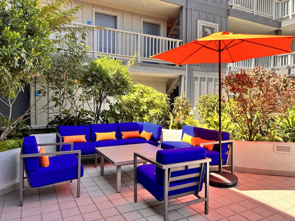 holiday inn express monterey cannery row by ihg