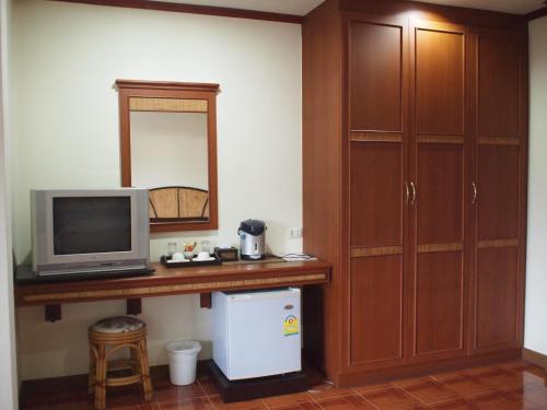 roongruang hotel
